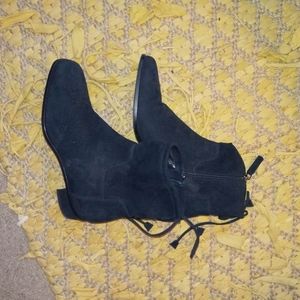 Booties tie in back side zipper